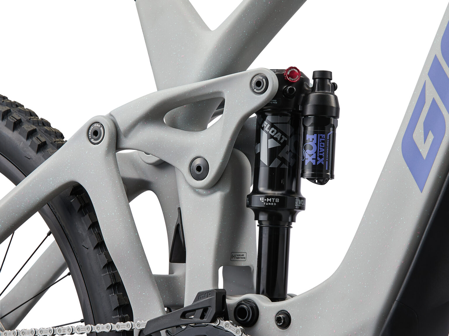 Amortiguador Fox Float X Performance y bieleta superior Maestro de la Giant Reign Advanced E+ 2 Moon Dust.