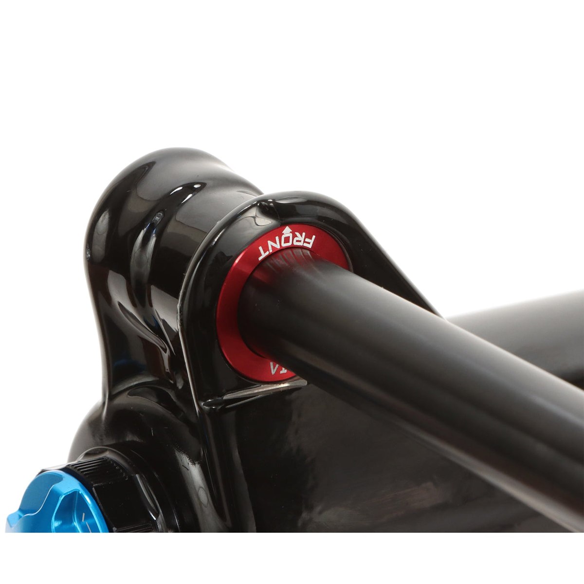 Detalle del eje y anillo rojo MBA en Manitou Mezzer LT Pro G2
