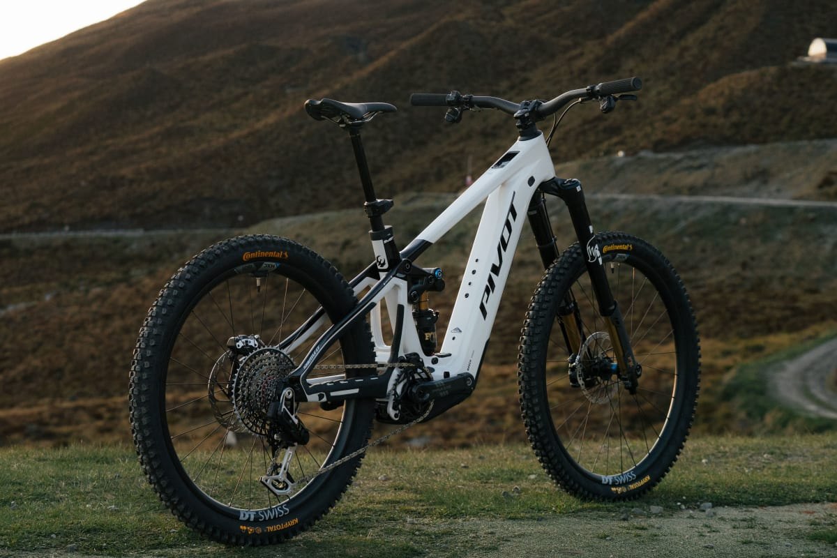Vista trasera de la Shuttle LT. Conviene valorar una bicicleta completa, no decidir únicamente por el nombre del motor.