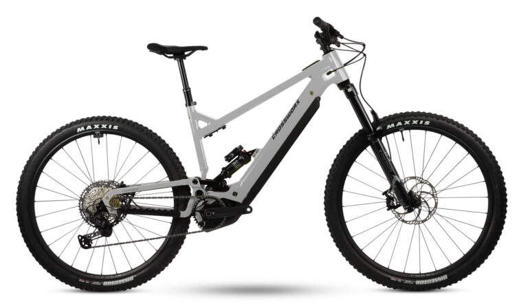 Full drive-side view of an aluminium CrossWorx PACE290