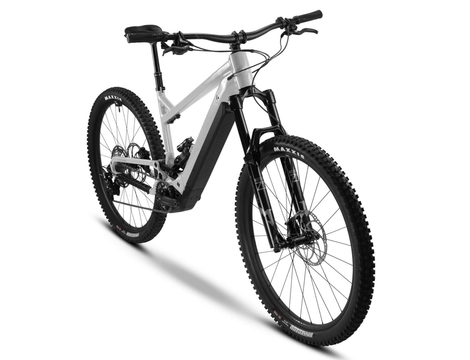 CrossWorx PACE290 from a three-quarter front angle