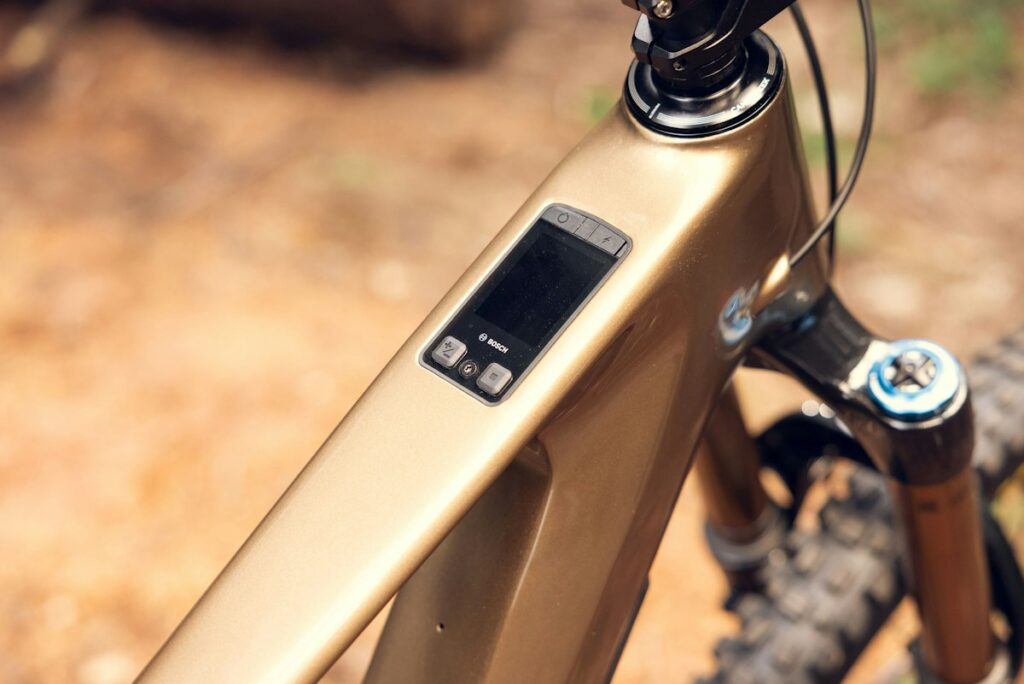 Bosch Kiox 400c display integrated into the Oso HD top tube
