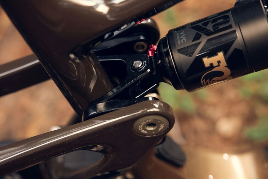 Close-up of the FOX X2 shock and its frame connection on the Ibis Oso HD